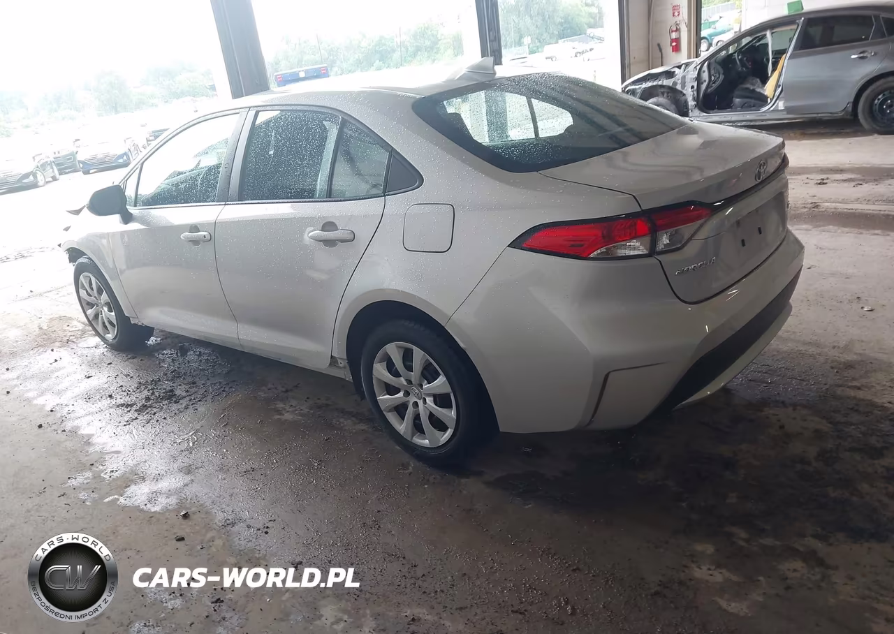 2021 Toyota Corolla Le VIN:5YFEPMAE4MP243342 - 3