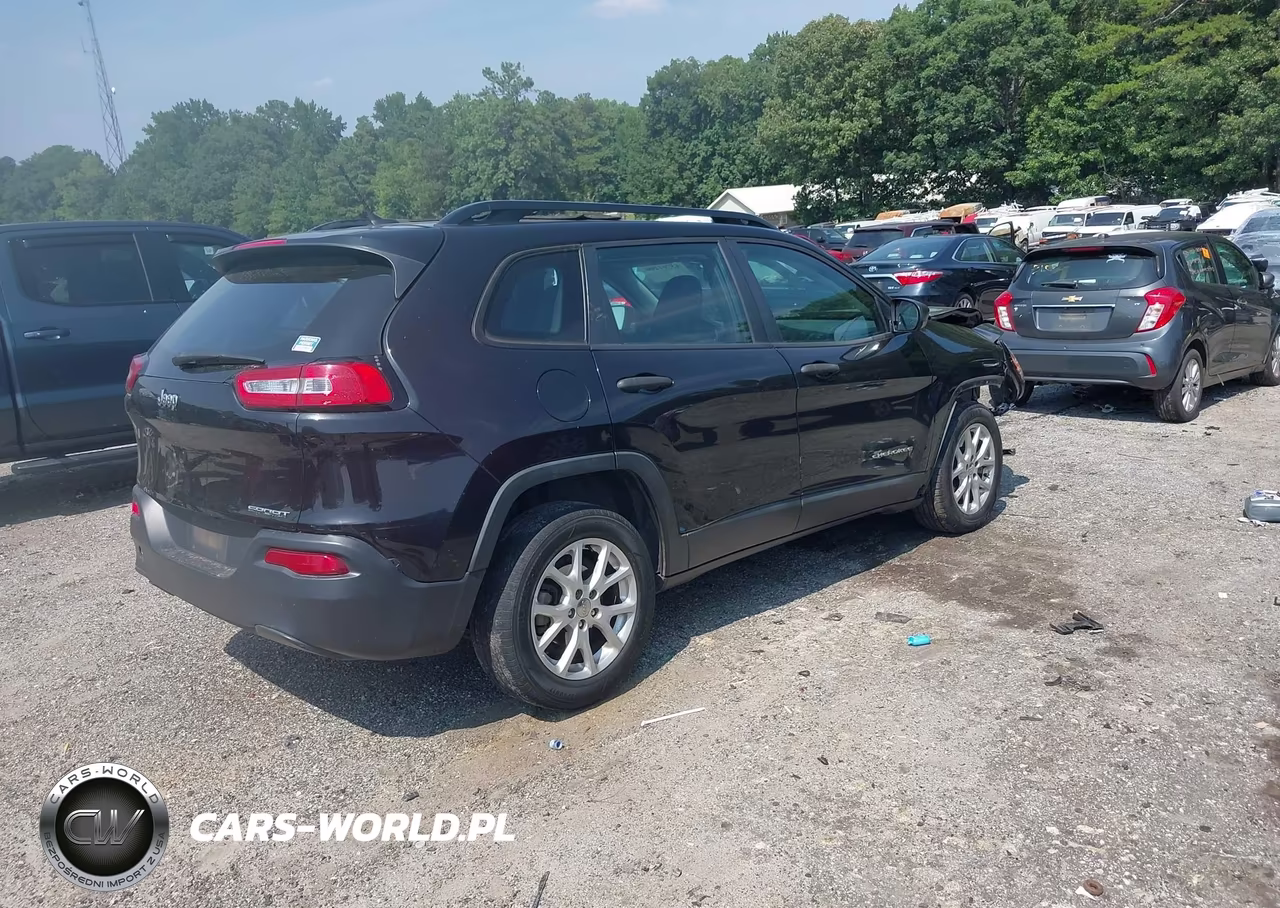 2015 Jeep Cherokee Sport VIN:1C4PJLAB1FW596965 - 4