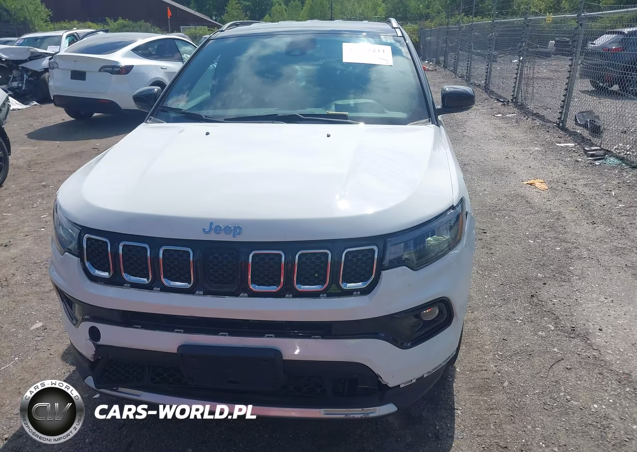 2023 Jeep Compass Limited 4X4 VIN:3C4NJDCNXPT568142 - 12