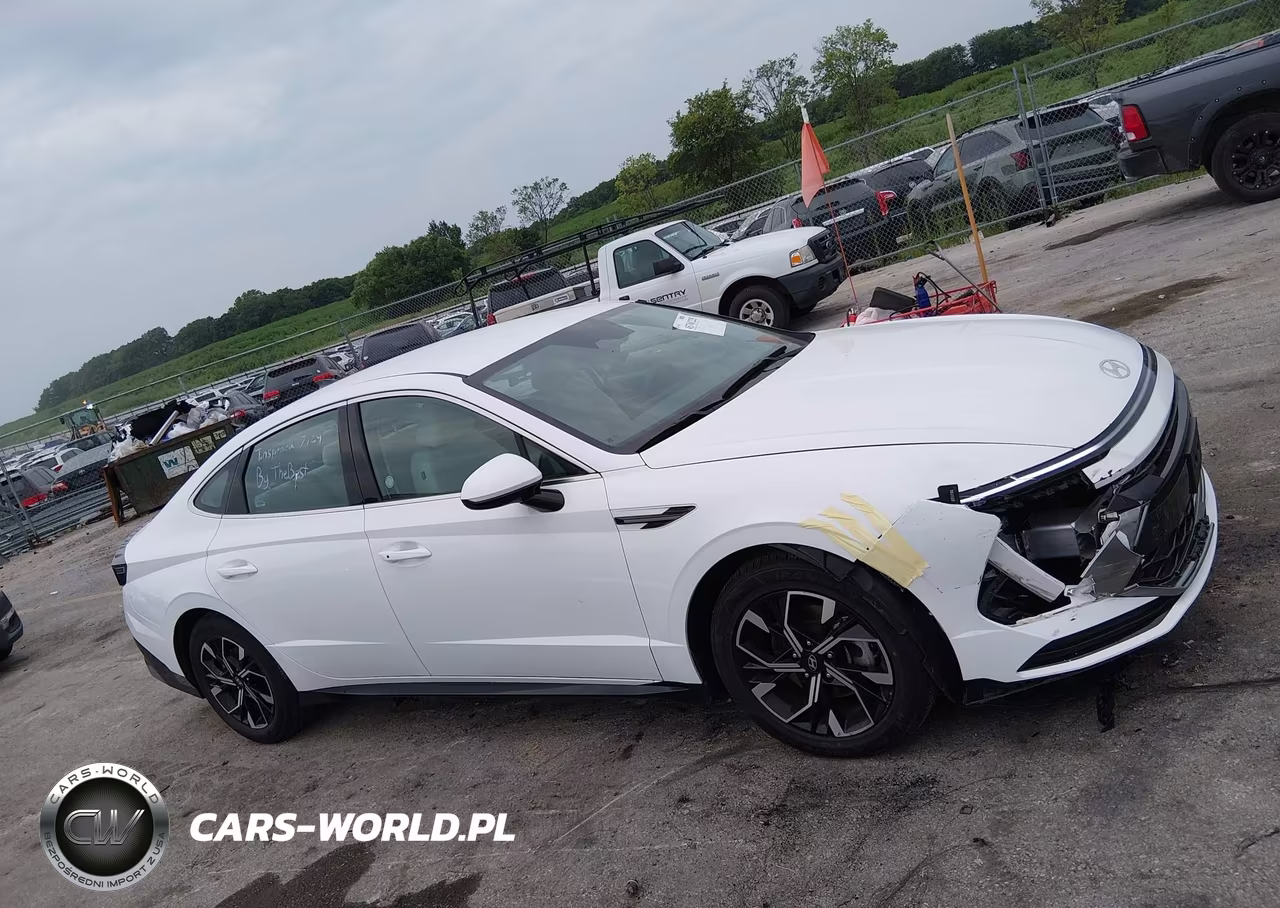 2025 Hyundai Sonata Sel VIN:KMHL64JA6SA447421 - 13