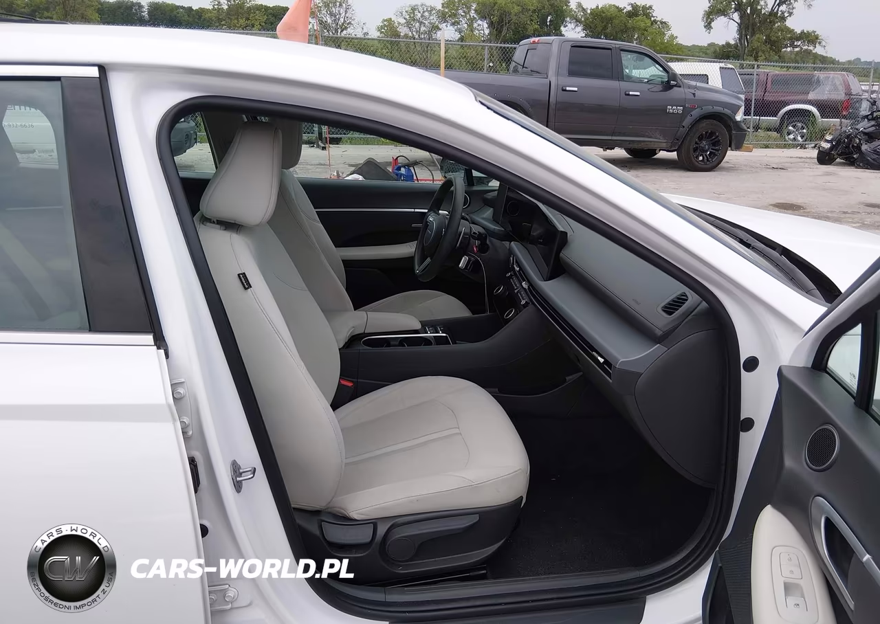2025 Hyundai Sonata Sel VIN:KMHL64JA6SA447421 - 5
