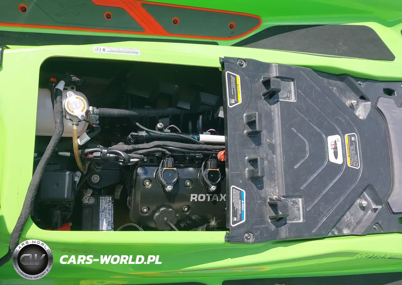 2020 Sea Doo Rxt-300 VIN:000000YDV23211920 - 10