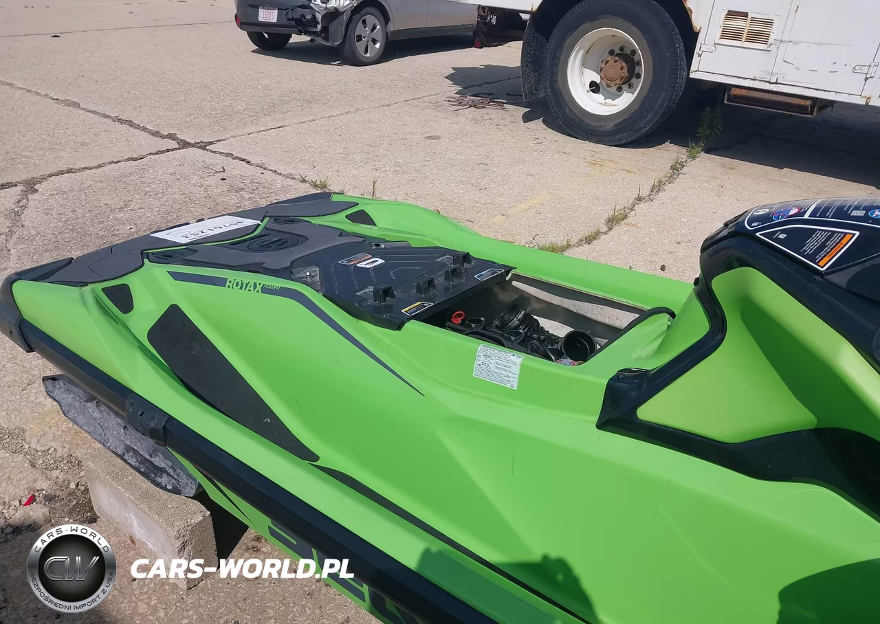2020 Sea Doo Rxt-300 VIN:000000YDV23211920 - 8