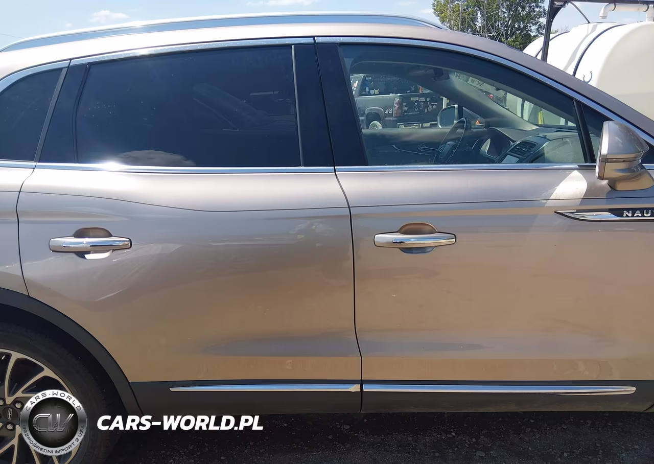 2019 Lincoln Nautilus Reserve VIN:2LMPJ8L97KBL41577 - 13