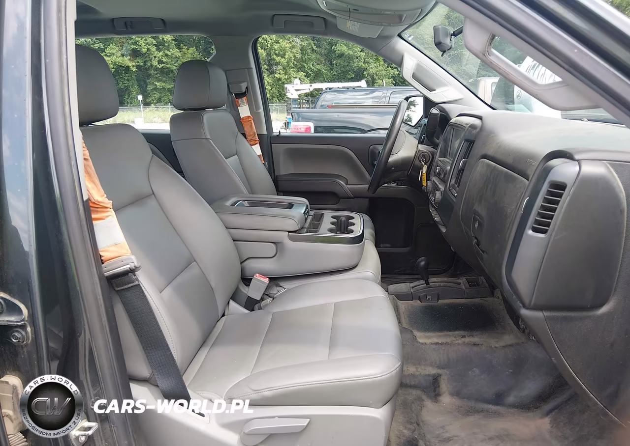 2018 Chevrolet Silverado 2500Hd Wt VIN:1GC1KUEG8JF261015 - 5