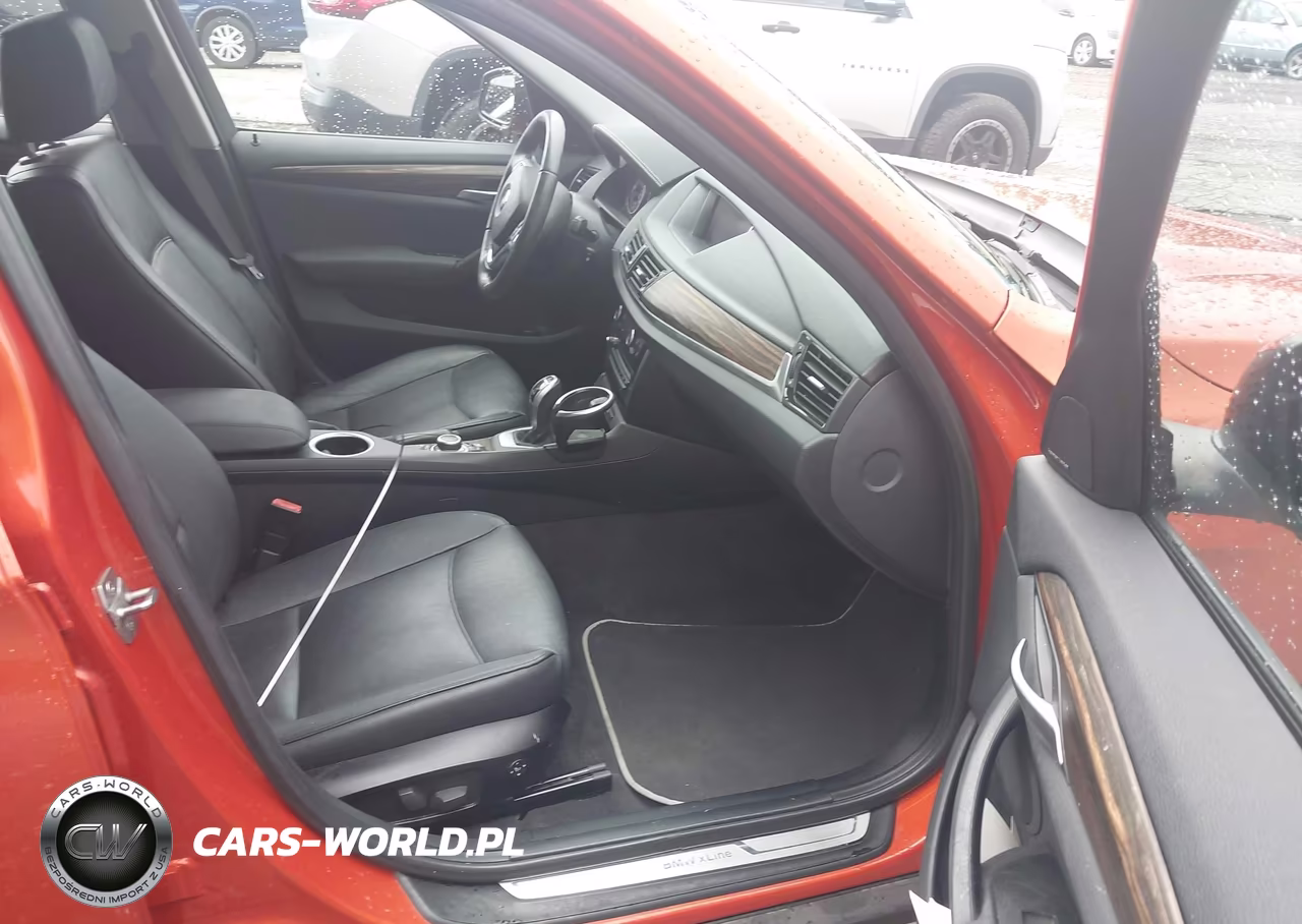 2015 BMW X1 xDrive28I VIN:WBAVL1C5XFVY31492 - 5