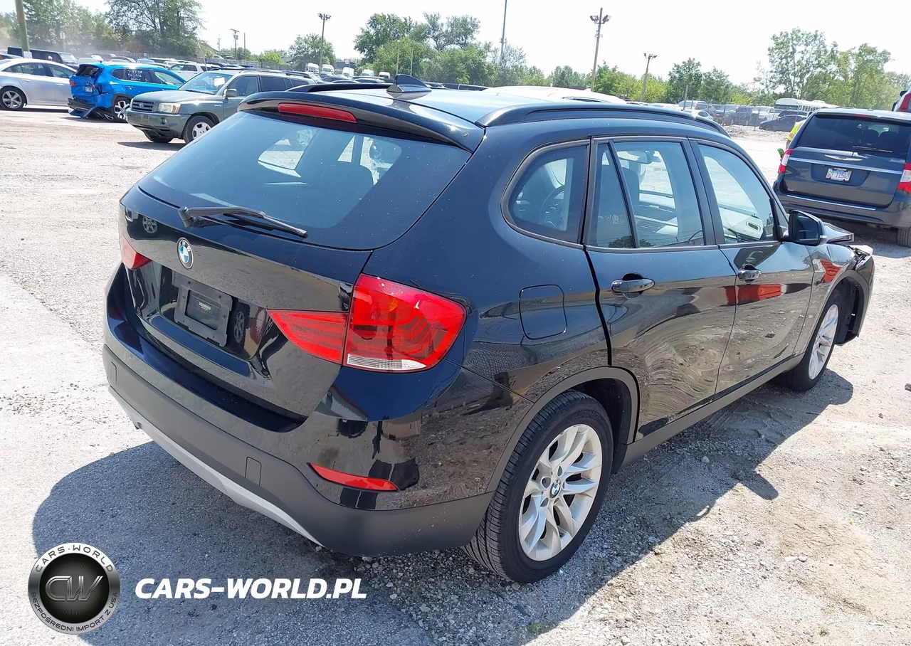 2015 BMW X1 xDrive28I VIN:WBAVL1C58FVY32186 - 4