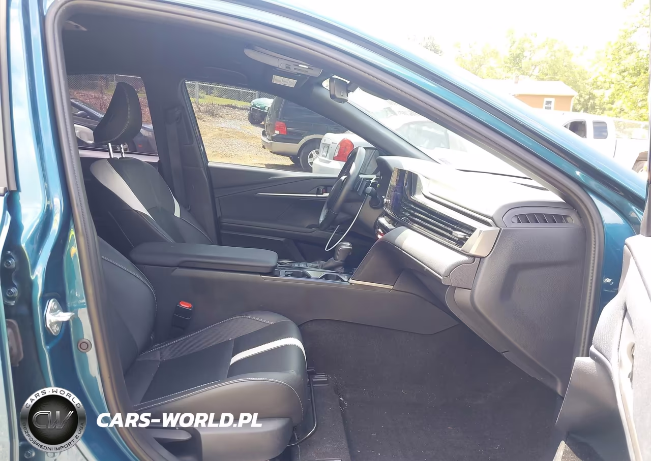 2025 Toyota Camry Se VIN:4T1DAACK5SU120546 - 5