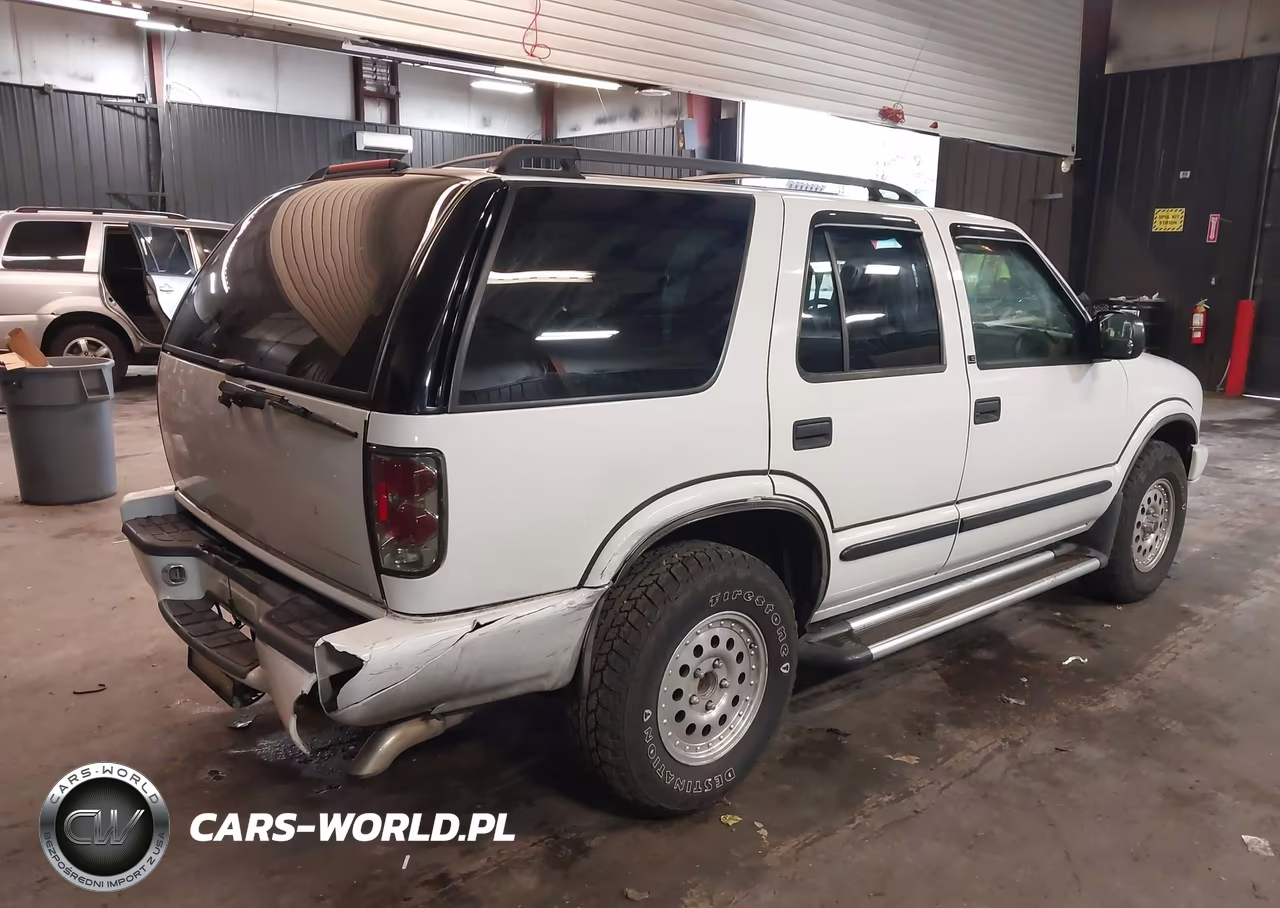 2002 Chevrolet Blazer Ls VIN:1GNDT13W52K151803 - 6