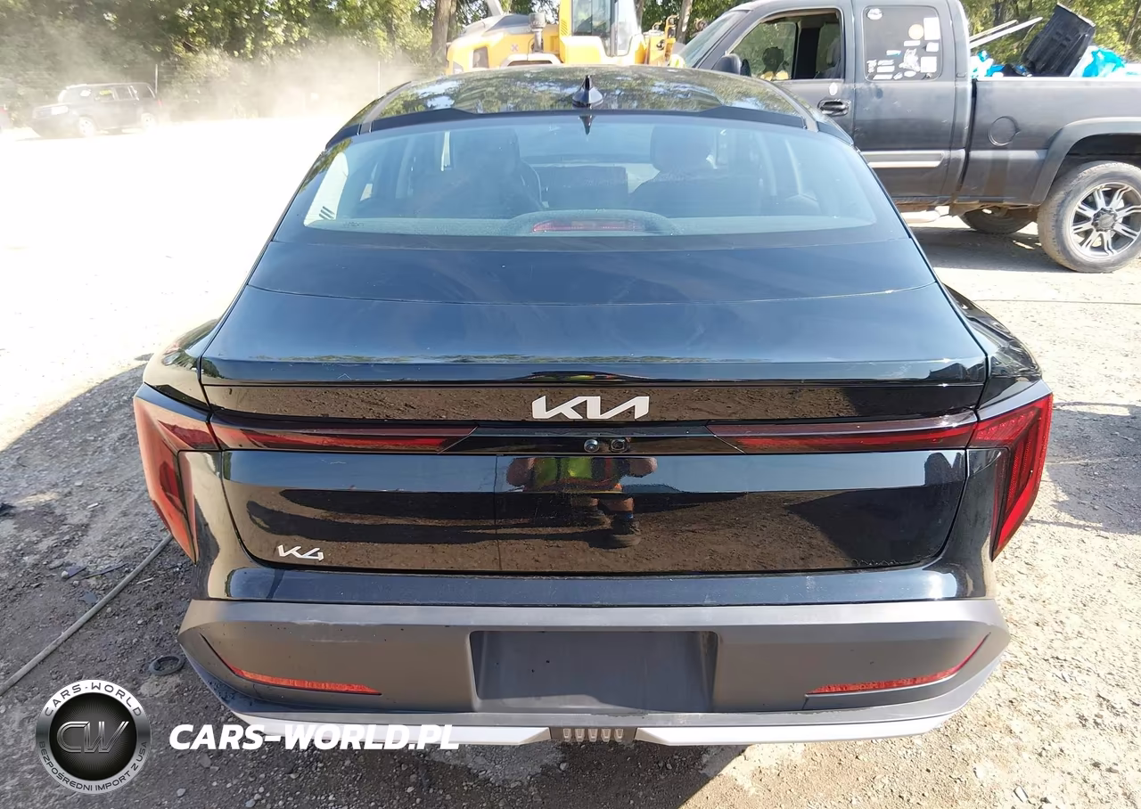 2025 Kia K4 Lxs VIN:3KPFT4DE5SE077908 - 17