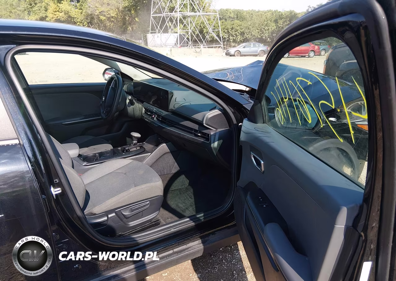 2025 Kia K4 Lxs VIN:3KPFT4DE5SE077908 - 5