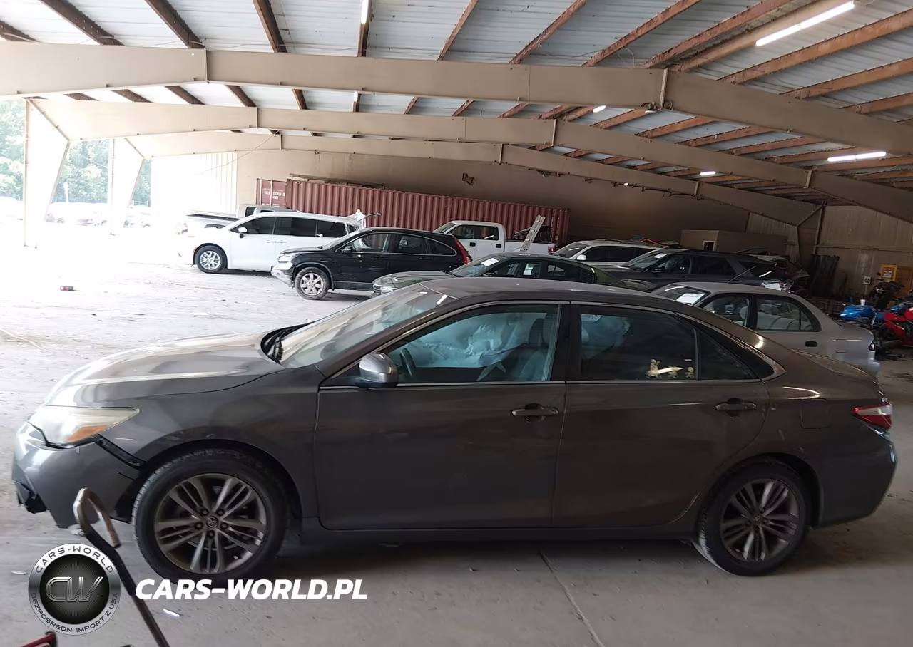 2015 Toyota Camry Se VIN:4T1BF1FK4FU493068 - 14