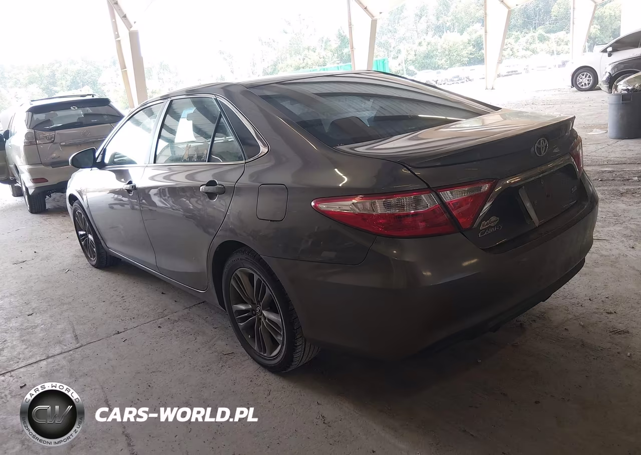 2015 Toyota Camry Se VIN:4T1BF1FK4FU493068 - 3