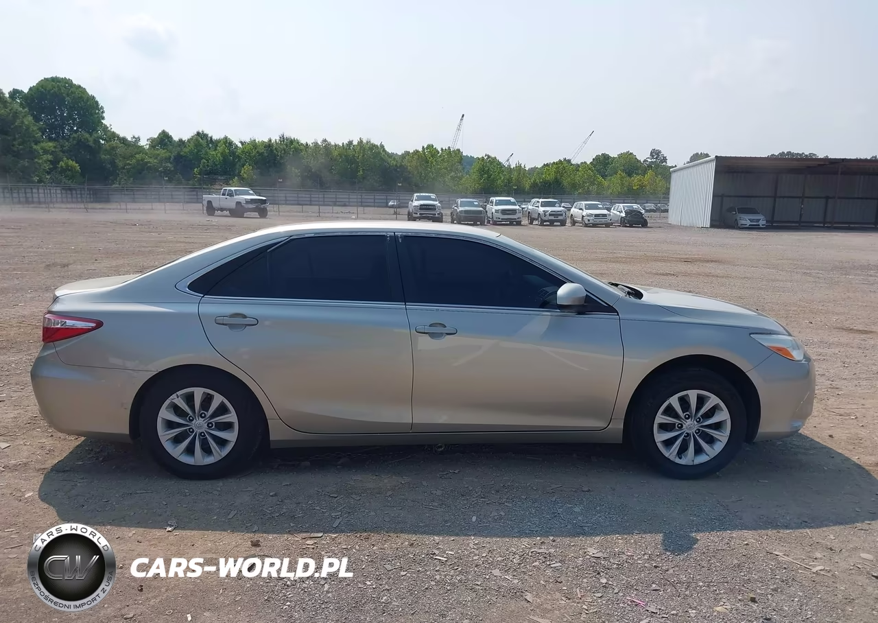 2016 Toyota Camry Le VIN:4T4BF1FK6GR573429 - 13