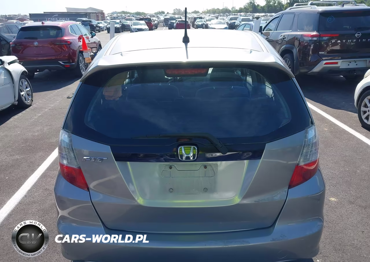 2009 Honda Fit Sport VIN:JHMGE88489S027341 - 16