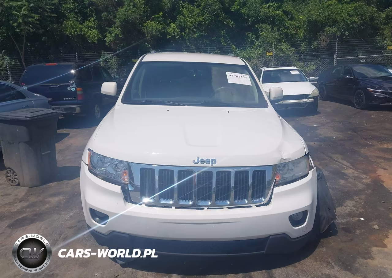 2012 Jeep Grand Cherokee Laredo VIN:1C4RJEAG2CC210003 - 12