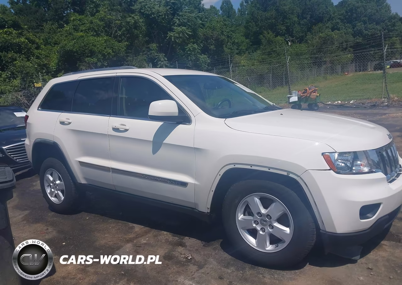 2012 Jeep Grand Cherokee Laredo VIN:1C4RJEAG2CC210003 - 13