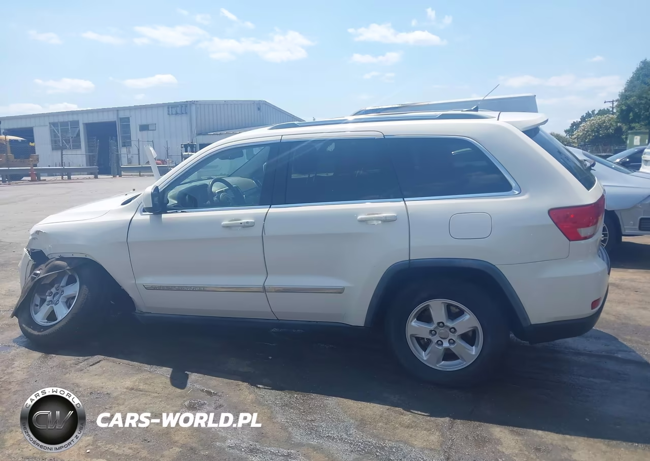 2012 Jeep Grand Cherokee Laredo VIN:1C4RJEAG2CC210003 - 14