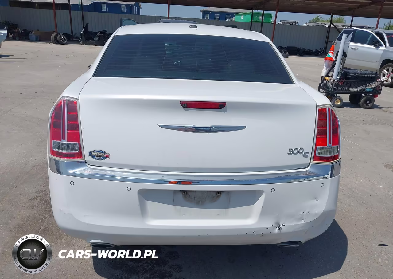 2014 Chrysler 300C VIN:2C3CCAEG9EH165066 - 17