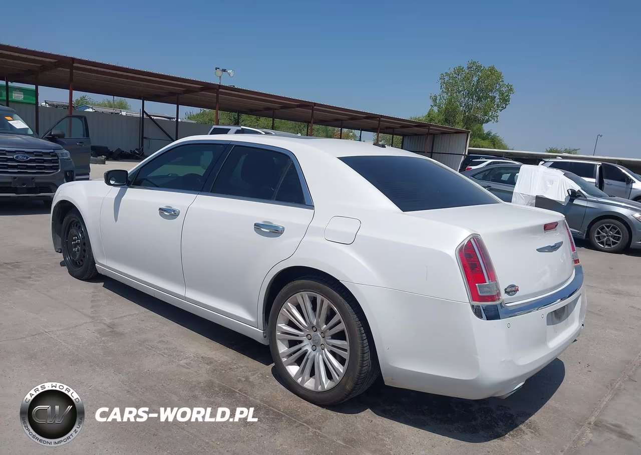 2014 Chrysler 300C VIN:2C3CCAEG9EH165066 - 3