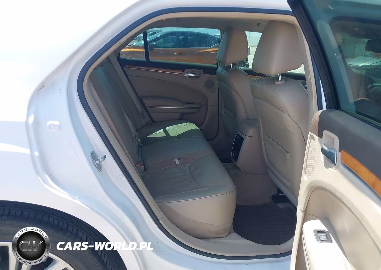 2014 Chrysler 300C VIN:2C3CCAEG9EH165066 - 8