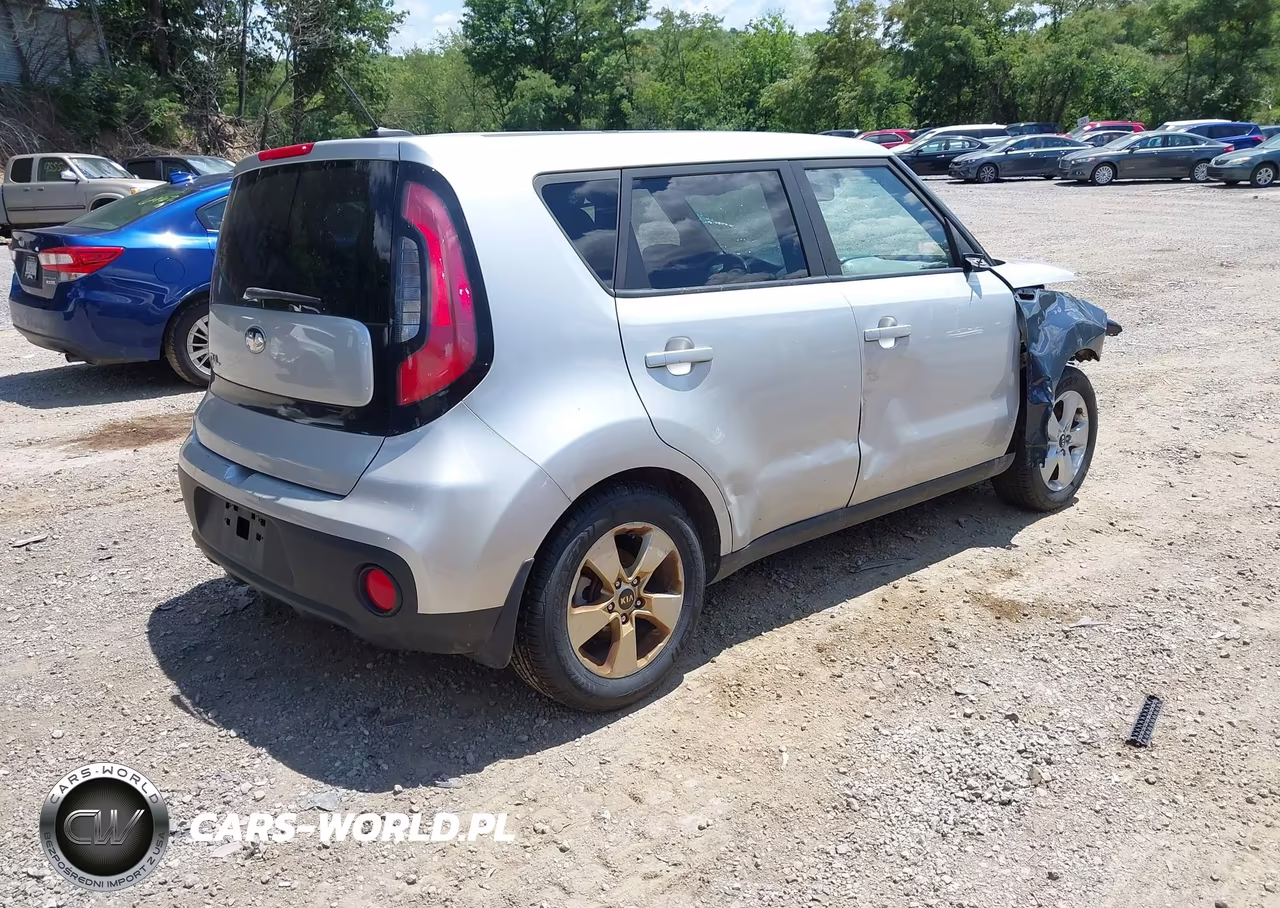 2018 Kia Soul VIN:KNDJN2A24J7548707 - 4