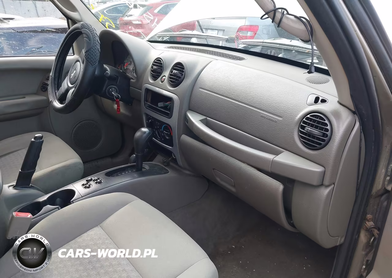2006 Jeep Liberty Sport VIN:1J4GL48K86W210137 - 5