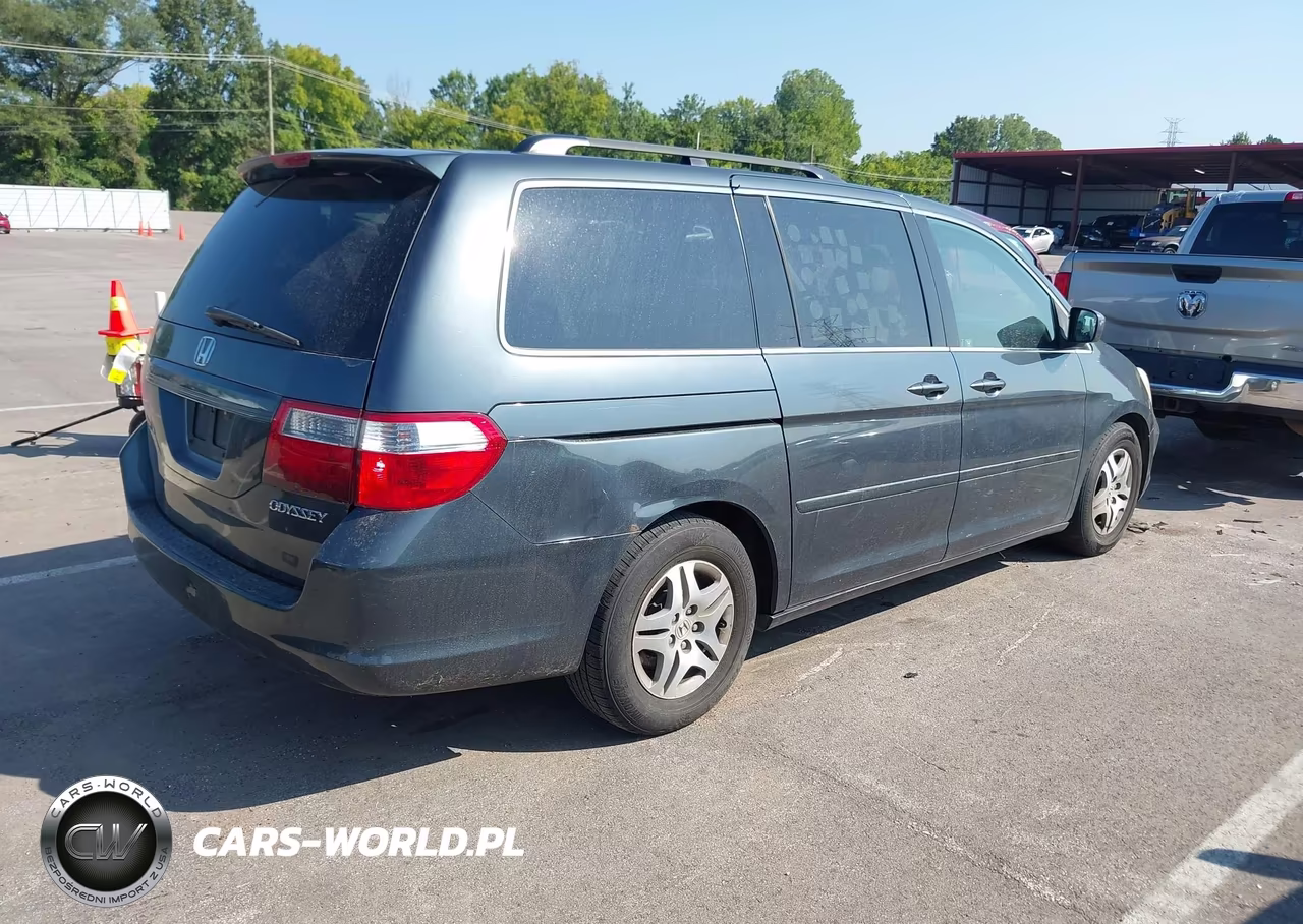 2005 Honda Odyssey Ex-L VIN:5FNRL387X5B084600 - 4