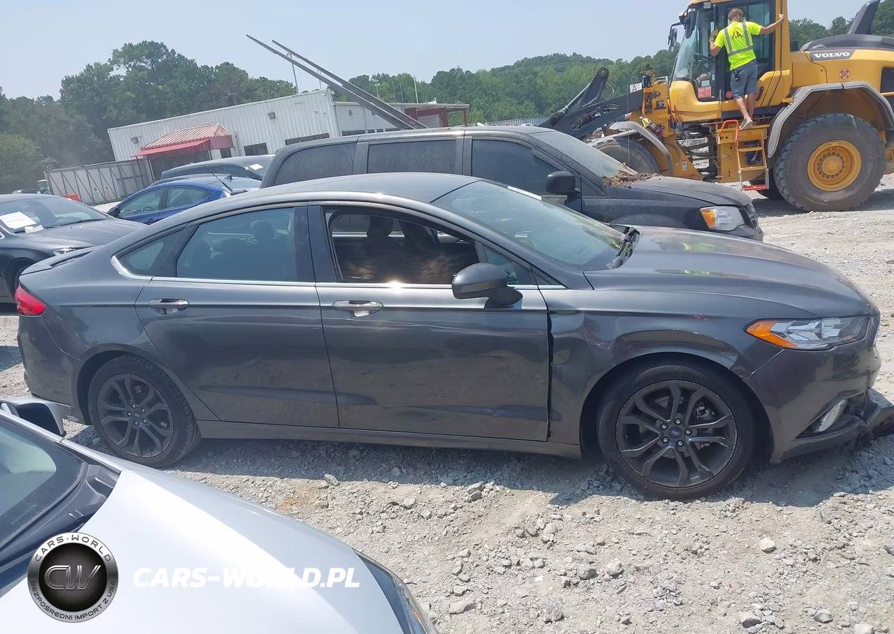 2018 Ford Fusion S VIN:3FA6P0G74JR200394 - 13