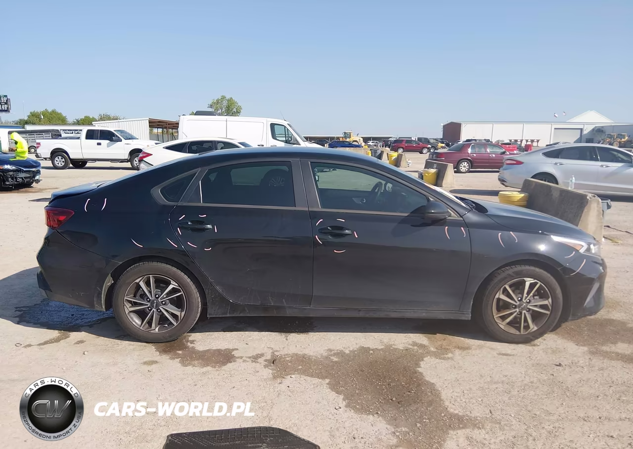 2024 Kia Forte Lxs VIN:3KPF24AD1RE837793 - 13