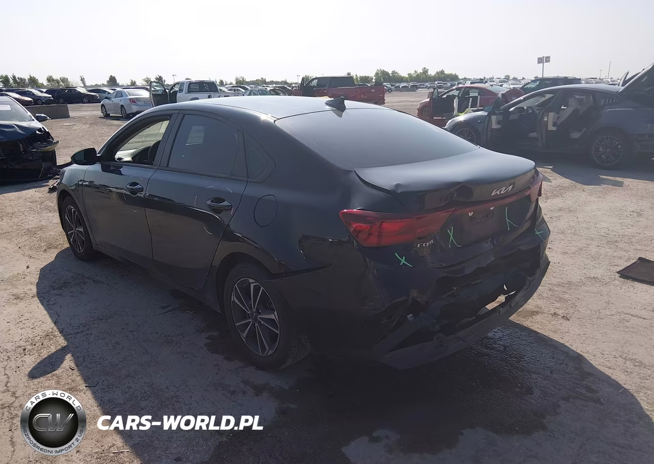 2024 Kia Forte Lxs VIN:3KPF24AD1RE837793 - 3
