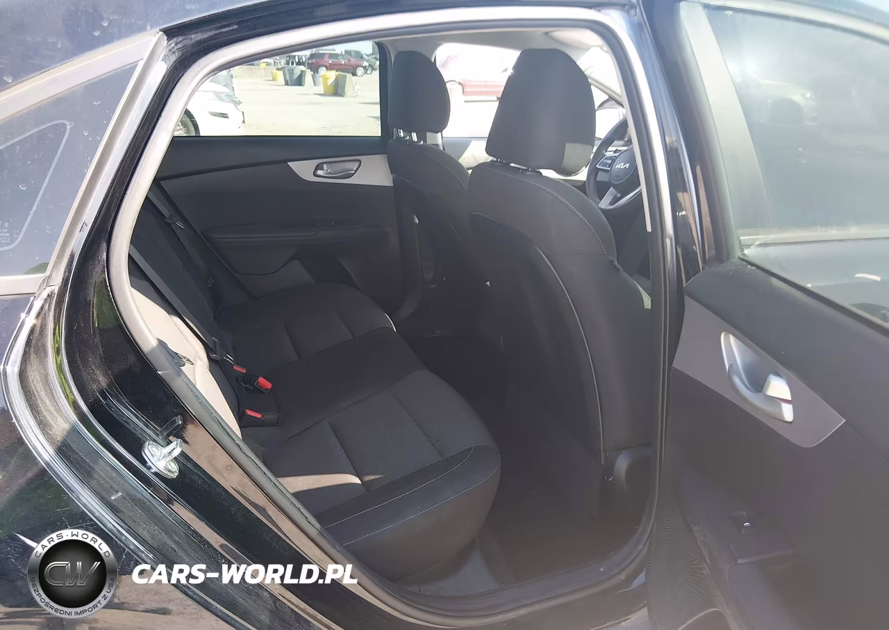 2024 Kia Forte Lxs VIN:3KPF24AD1RE837793 - 8