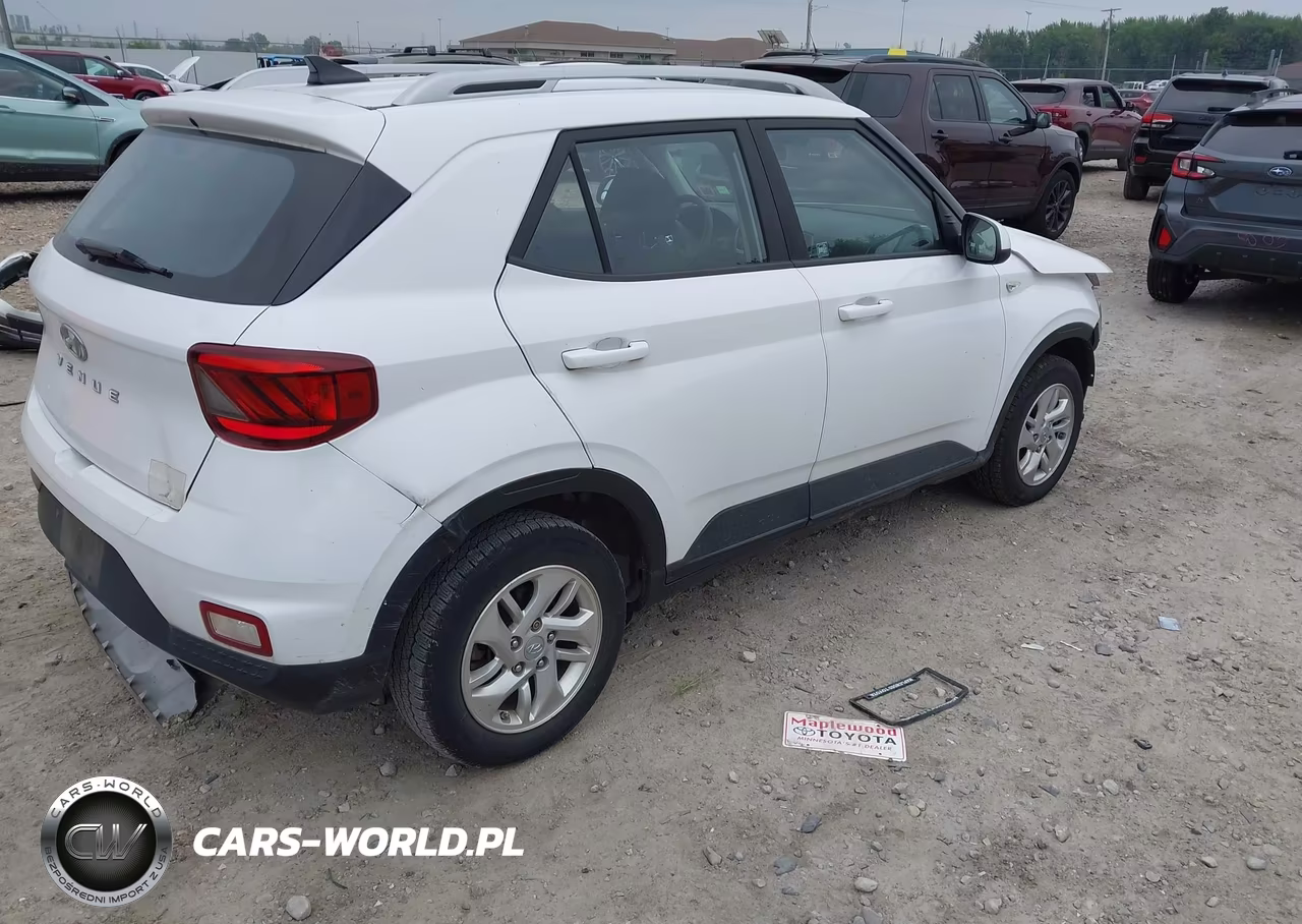 2020 Hyundai Venue Sel VIN:KMHRC8A37LU025167 - 4