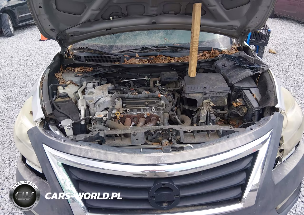 2014 Nissan Altima 2.5 S VIN:1N4AL3AP3EN220838 - 10