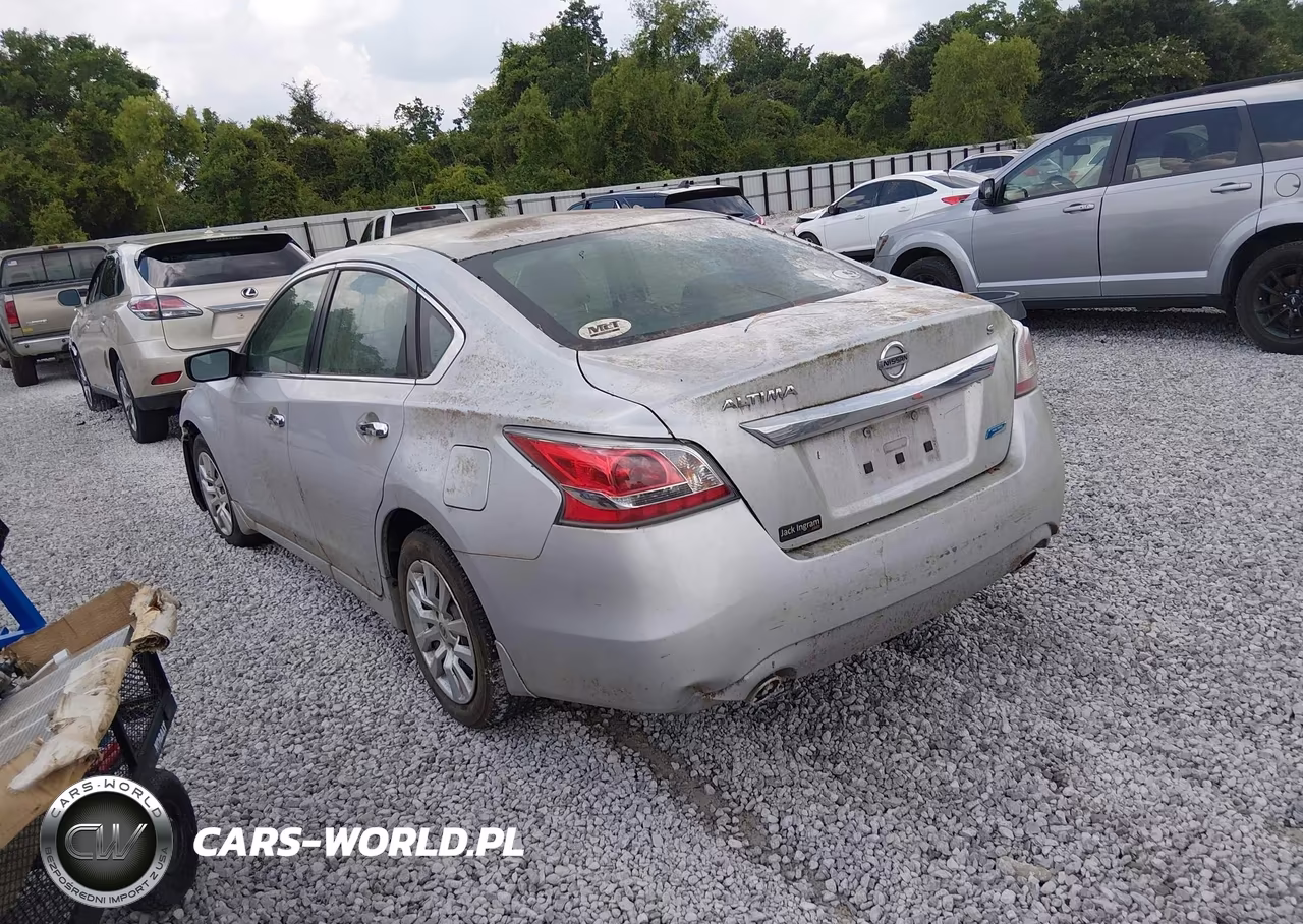 2014 Nissan Altima 2.5 S VIN:1N4AL3AP3EN220838 - 3