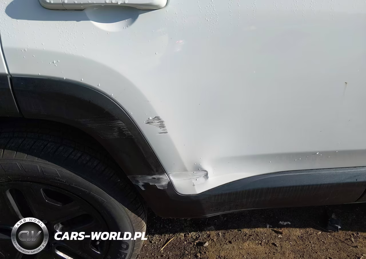 2018 Jeep Renegade Trailhawk 4X4 VIN:ZACCJBCB0JPH64722 - 18