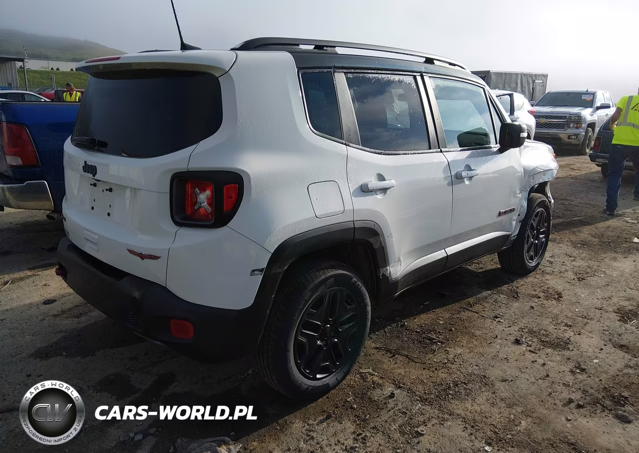 2018 Jeep Renegade Trailhawk 4X4 VIN:ZACCJBCB0JPH64722 - 4