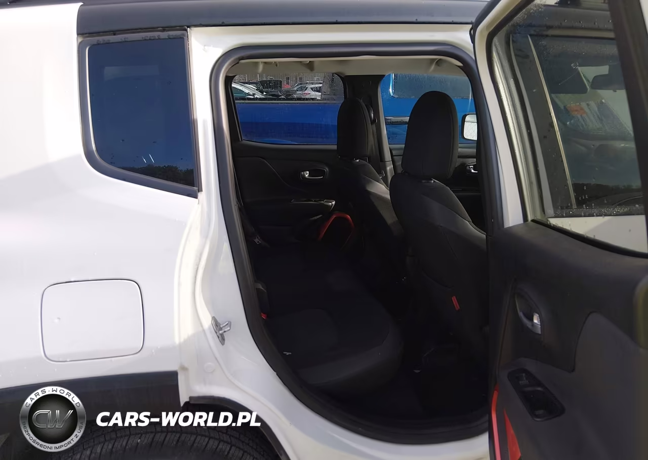 2018 Jeep Renegade Trailhawk 4X4 VIN:ZACCJBCB0JPH64722 - 8