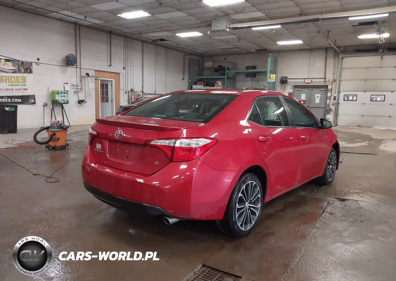 2015 Toyota Corolla S Plus VIN:2T1BURHE0FC315915 - 4