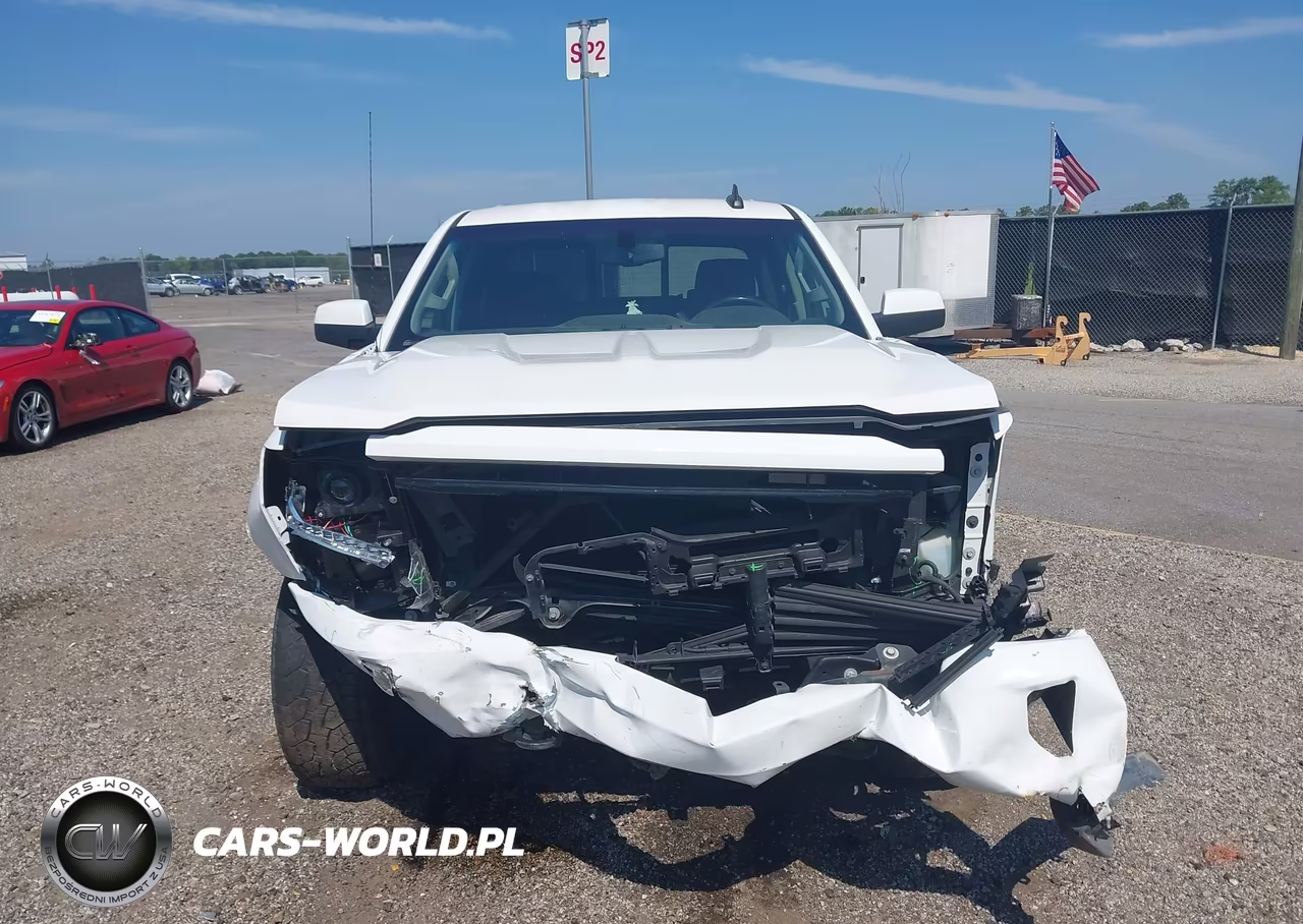 2018 Chevrolet Silverado 1500 2Lt VIN:3GCUKREC3JG645872 - 13