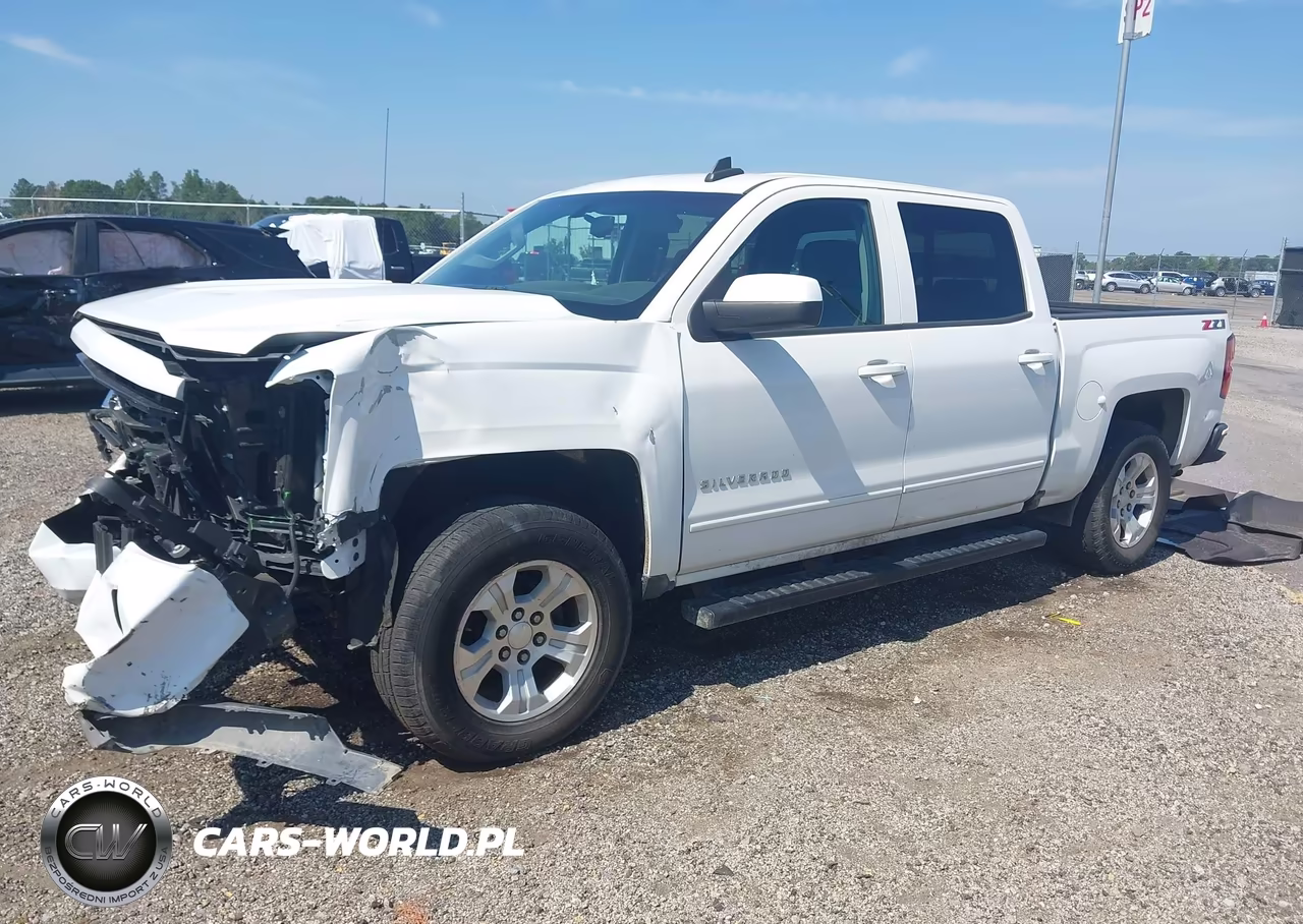 2018 Chevrolet Silverado 1500 2Lt VIN:3GCUKREC3JG645872 - 2