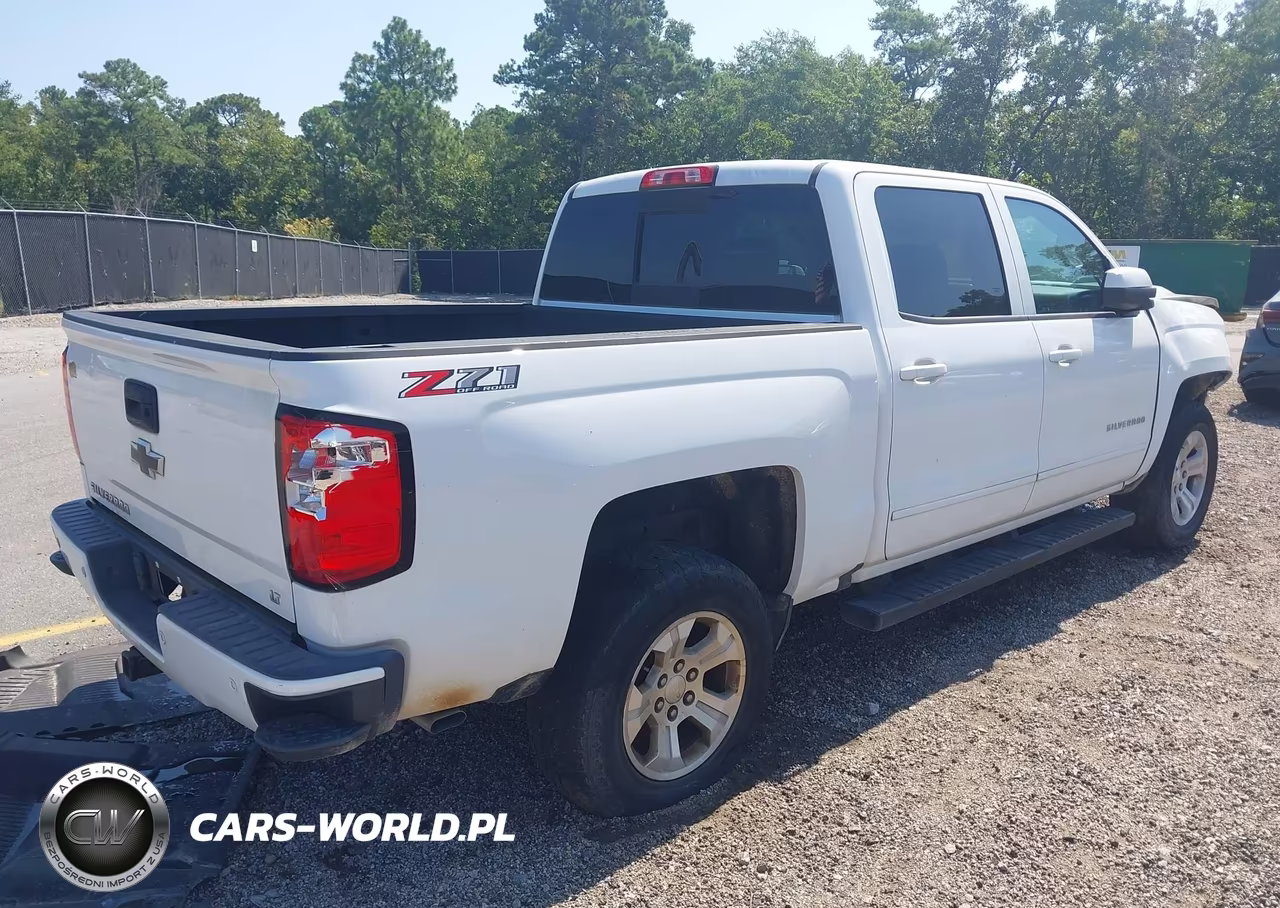 2018 Chevrolet Silverado 1500 2Lt VIN:3GCUKREC3JG645872 - 4