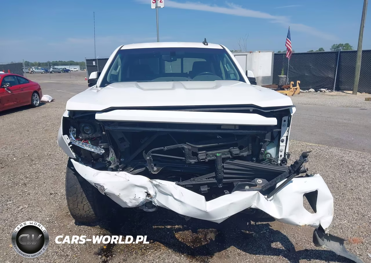 2018 Chevrolet Silverado 1500 2Lt VIN:3GCUKREC3JG645872 - 6