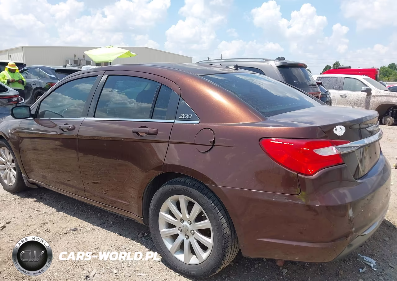 2012 Chrysler 200 Touring VIN:1C3CCBBB9CN169461 - 3