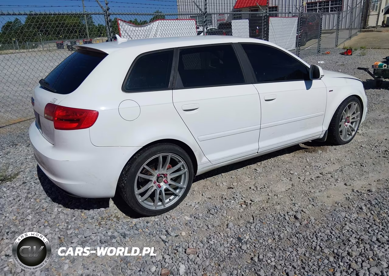 2010 Audi A3 2.0T Premium VIN:WAUPFAFM5AA127042 - 4