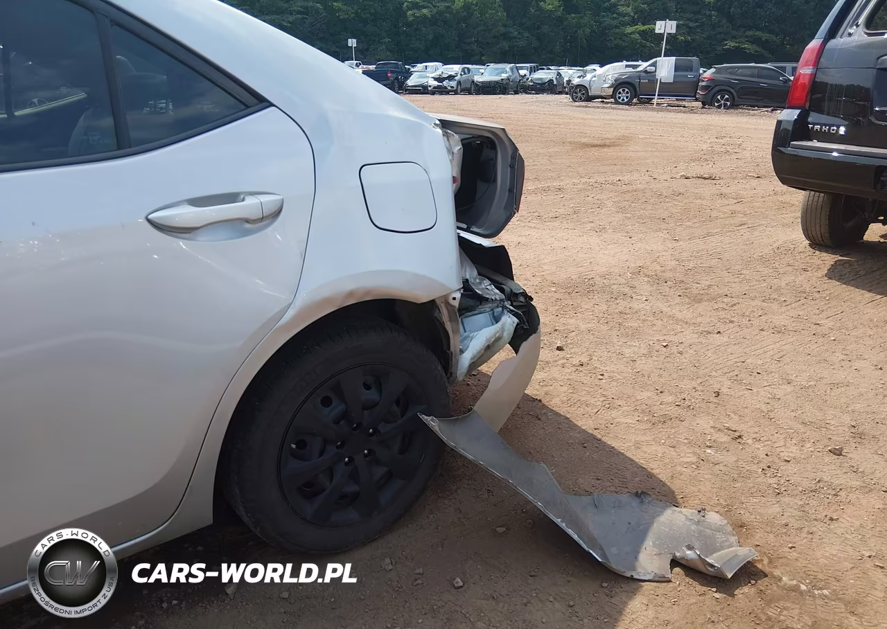 2014 Toyota Corolla Le VIN:2T1BURHE9EC138103 - 6