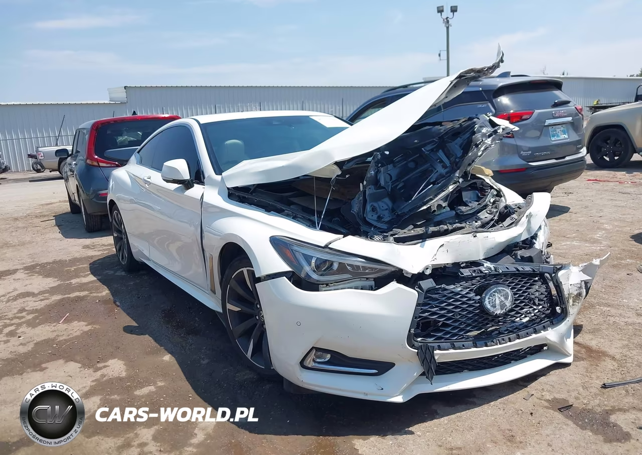 2022 Infiniti Q60 Luxe
