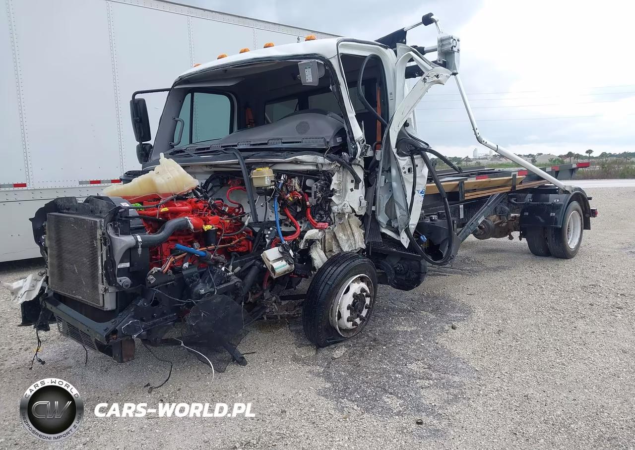 2018 Freightliner M2 106 VIN:3ALACWFDXJDJV1689 - 2