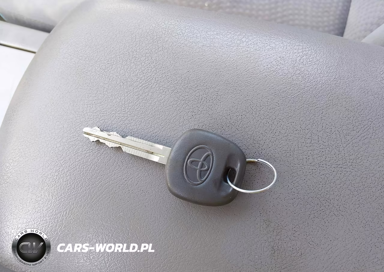 2011 Toyota Camry Le VIN:4T1BF3EK2BU777340 - 11