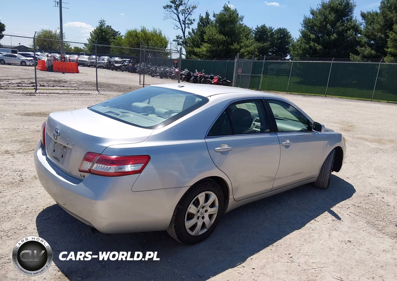 2011 Toyota Camry Le VIN:4T1BF3EK2BU777340 - 13